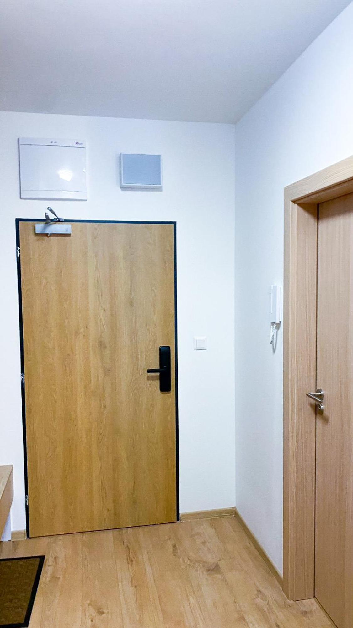 Riverfront Apartment Bešeňová المظهر الخارجي الصورة